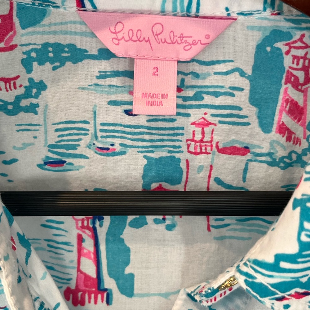 LILLY PULITZER Watch Out Lighthouse Print Cruiser Shirt size 2 - Picture 4 of 6